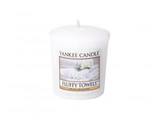 Yankee Candle votivní svíčka Fluffy Towels 49 g (Nadýchané ručníky)