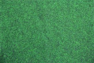 Umělá tráva GREEN-VE 20 s nopy  šíře 1,33m (Umělý trávník Green s nopy  šíře 1,33 m)