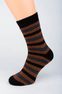 Dámské zimní ponožky PROUŽEK 1. Velikost: 5-6 (EU 38-39), 2. Barva: Červená