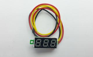 Mini digitální voltmetr 0-100V červený