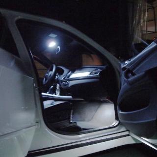 LED osvětlení interiéru BMW X5 E70