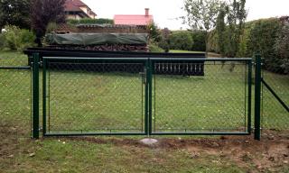 Brána dvoukřídlá Zn+PVC š. 3600 x v. 1000 zelená FAB (Brána zahradní dvoukřídlá, zámek, klika, pletivo  )