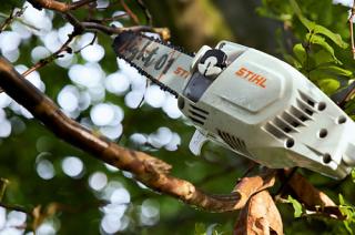 STIHL HTA 50 bez příslušenství (Optimální dosah s teleskopickou násadou)