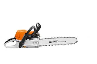 STIHL MS 400 C-M (První motorová pila s pístem z magnézia)