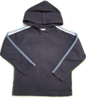 Tmavě modré tričko s kapucí-vel.110 (second hand)
