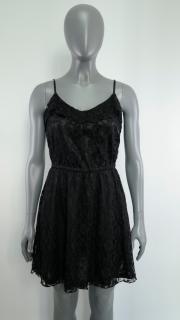 Černé krajkové šaty na ramínka H&amp;M černá