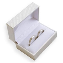 Koženková  dárková krabička na snubní prsteny DH-7/A1