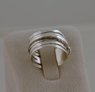 Stříbrný prsten Alen