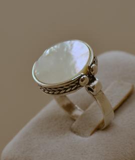 Stříbrný prsten Nala Pearl Varianta: velikost 57