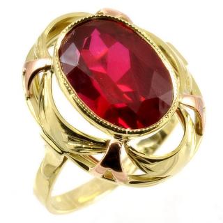 Zlatý prsten s rubínem 1034 souprava Velikost prstenu: 50