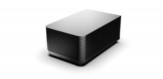 Isotek V5 Titan - přepěťová ochrana Barva: Černá