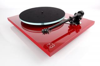 Rega Planar 3 + Nd5 MM - gramofon Barva: Red Piano