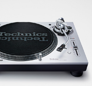 Technics SL-1210MK7EG - gramofony Barva: Stříbrná