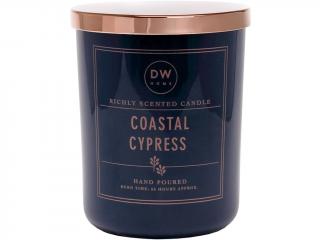 DW Home – vonná svíčka Coastal Cypress (Pobřežní cypřiš), 428 g