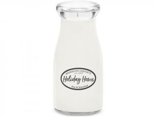 Milkhouse Candle Co. – vonná svíčka Holiday Home (Vánoce doma), 227 g