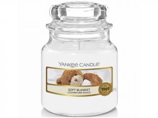 Yankee Candle – Classic vonná svíčka Soft Blanket (Jemná přikrývka), 104 g