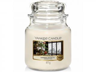 Yankee Candle – Classic vonná svíčka Surprise Snowfall (Sněhové překvapení), 411 g