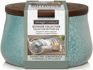 Yankee Candle – Outdoor vonná svíčka Sparkling Lemongrass (Jiskřivá citrónová tráva), 283 g
