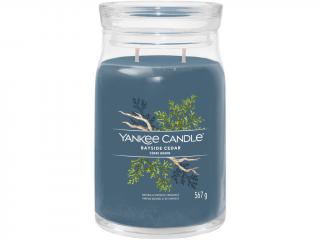 Yankee Candle – Signature vonná svíčka Bayside Cedar (Pobřežní cedr) Velikost: velká 567 g