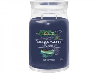 Yankee Candle – Signature vonná svíčka Lakefront Lodge (Chata u jezera) Velikost: velká 567 g