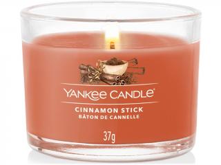 Yankee Candle –  votivní svíčka ve skle Cinnamon Stick (Skořicová tyčinka), 37 g