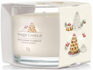 Yankee Candle –  votivní svíčka ve skle Spun Sugar Flurries (Vířící závěje cukru), 37 g