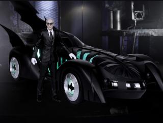 Batman Forever DC Multiverse: Alfred Pennyworth & Batmobile (Gold Label)