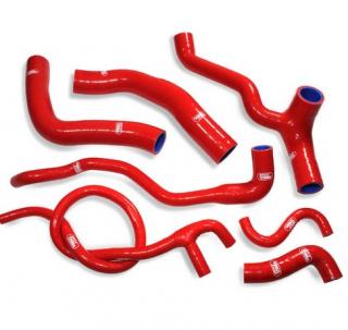 Silikonové hadice chladicího systému SAMCO pro Aprilia 750 Shiver 2007 - 2017 - 7 kusů Barva: červená
