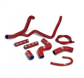 Silikonové hadice chladicího systému SAMCO pro Aprilia V4 Tuono 1000 2011 - 2015 - 8 kusů Barva: červená