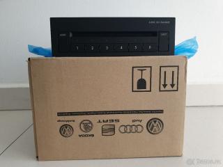 ŠKODA YETI CD měnič na 6CD 5L0035110 1DIN SONY - nový nerozbalený - autorádio (autorádio)