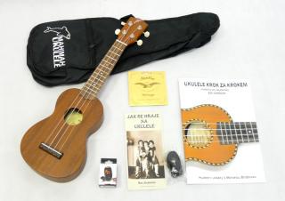 Deluxe sopránové ukulele balíček MAHIMAHI MS-7M Mahagon (Celomasivní ukulele, pouzdro, ladička, popruh, nahradní struny a učebnice)