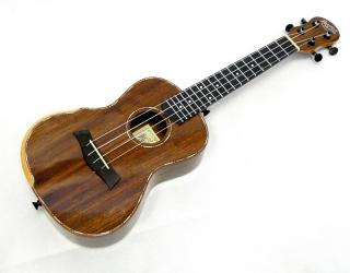 Koncertní ukulele BARNES  MULLINS BMUK5C ořech (Koncertní ukulele s "komfortní hranou")