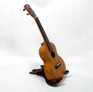 Koncertní ukulele PONO MC Mahagon (Celomasivní mahagonové koncertní ukulele)