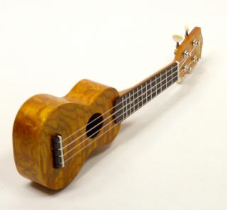Sopranino ukulele OHANA O´NINA Vrba (O´nina sopranissimo je nejmenší ukulele od Ohany)
