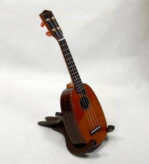 Sopránové pineapple ukulele MAINLAND Červený cedr (Celomasivní cedr a palisander soprano ukulele)