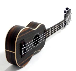 Sopránové ukulele KALA KA-EBY-S Eben (Tmavé ebenové sopráno ukulele s pouzdrem)