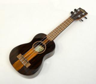 Sopránové ukulele Kala KA-ZCT-S ziricote (Exotické dřevo, lesklé ziricote ukulele s kufrem)