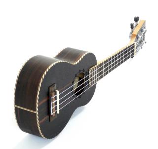 Sopránové ukulele Koki´o O U-LEBLEB-S Eben (Ebenové soprano ukulele s pouzdrem)