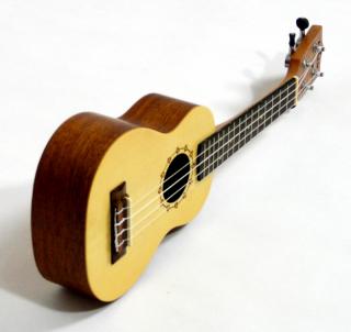 Sopránové ukulele Koki´o U-LSPLMH-S Smrk a mahagon (Smrk a mahagonové soprano ukulele s pouzdrem)