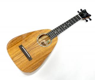 Tiny koncertní ukulele ROMERO CREATIONS STC Koa (Celomasivní koa tiny koncertní ukulele s kufrem)