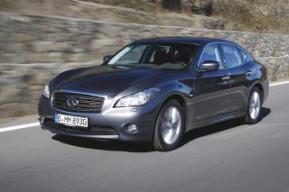 poster č.230110 Nissan Infiniti (automobily)