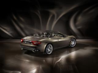 poster č.230185 Maserati Grancabrio (automobily)