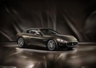 poster č.230186 Maserati Grand Cabrio (automobily)