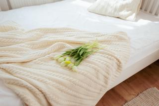 Pletená deka Olivia, ecru, 100% Australské Merino  hebká, gramáž 550g/m2