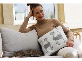 Vlněný polštář s motivem koček