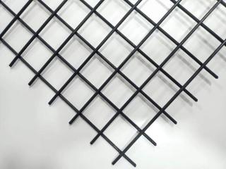 SVAŘOVANÁ SÍT 30x30x3mm černý zinek