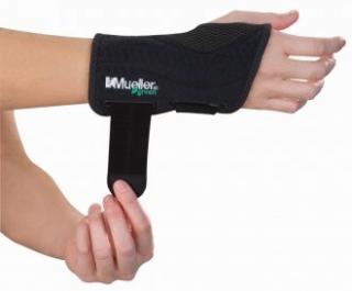 MUELLER® Green, Fitted Wrist Brace, ortéza na zápěstí