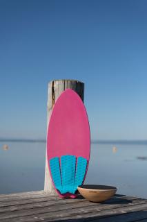 Balanční deska Woodboards Surf  Pinky Edition - komplet s Rehabem360