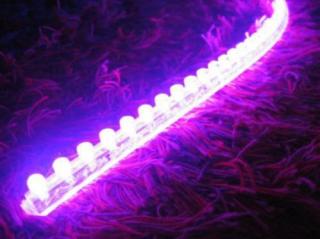 LED diodový pásek - PVC, délka 96cm, UV světlo