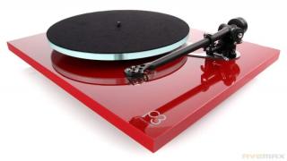 Rega Planar 3 (červený lesk)